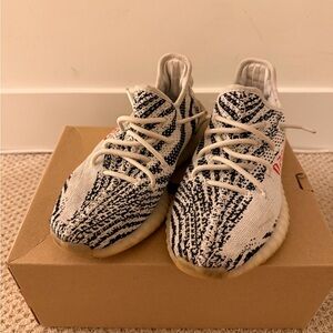 Yeezy Boost 350 V2 - zebra color way
